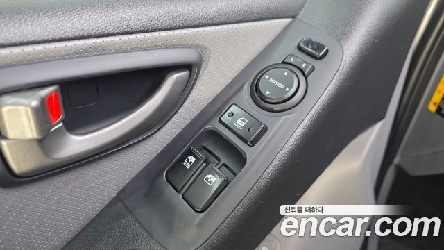 Hyundai Grand Starex Van 5-Seater Modern 2019 — фото 12