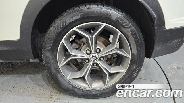 KG Mobility (SsangYong) Beautiful Korando Gasoline 1.5 2WD C5 Plus 2021 — фото 21
