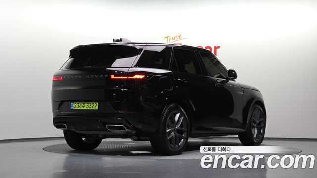 Land Rover Range Rover Sport (III) P550E Dynamic HSE 2025 — фото 2