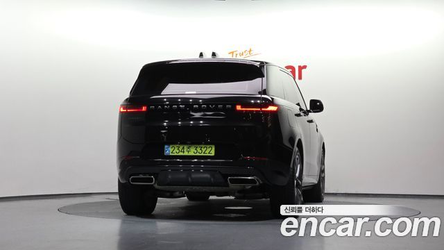 Land Rover Range Rover Sport (III) P550E Dynamic HSE 2025 — фото 4