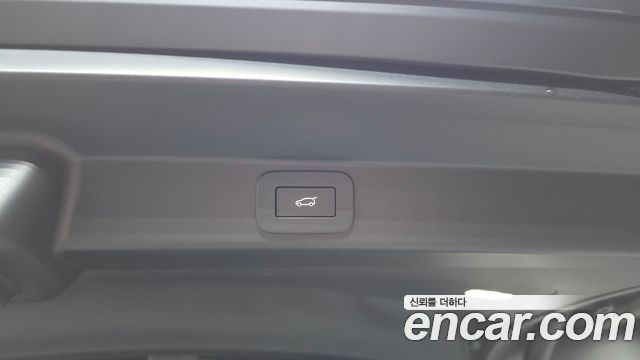 Land Rover Range Rover Sport (III) P550E Dynamic HSE 2025 — фото 37