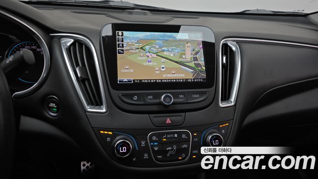 Chevrolet Malibu 2.0 Turbo LTZ Premium 2017 — фото 15