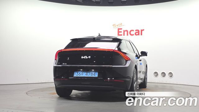 Kia EV6 Long Range Earth 2023 — фото 4