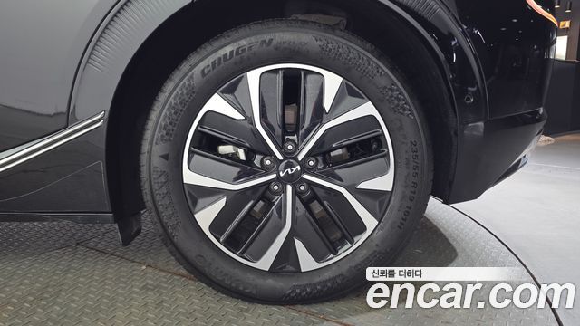 Kia EV6 Long Range Earth 2023 — фото 27