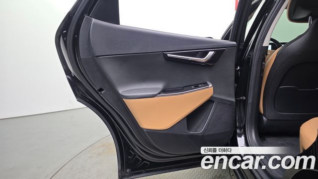 Kia EV6 Long Range Earth 2023 — фото 31