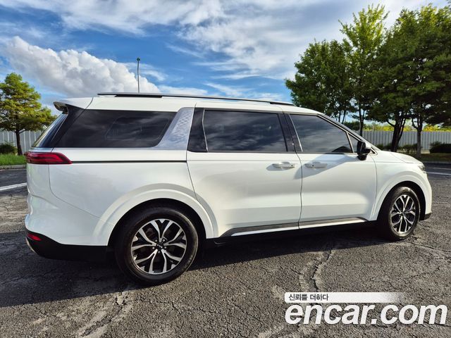 Kia Carnival (IV) Diesel 9-Seater Signature 2023 — фото 5