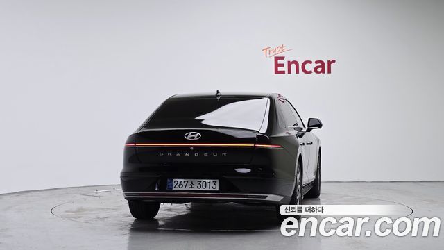 Hyundai Grandeur (GN7) 2,5 Gasoline 2WD Exclusive 2023 — фото 4