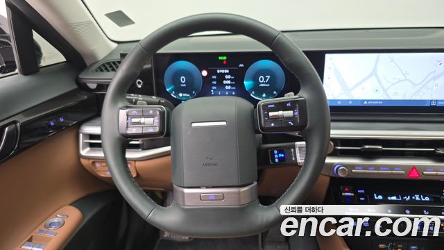 Hyundai Grandeur (GN7) 2,5 Gasoline 2WD Exclusive 2023 — фото 13