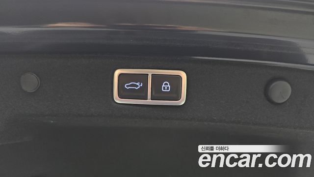 Hyundai Grandeur (GN7) 2,5 Gasoline 2WD Exclusive 2023 — фото 20