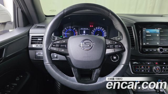 KG Mobility (SsangYong) Rexton Sports Khan Diesel 2.2 2WD Prestige 2021 — фото 13