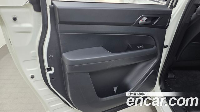 KG Mobility (SsangYong) Rexton Sports Khan Diesel 2.2 2WD Prestige 2021 — фото 25