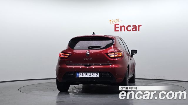 Renault Korea Clio Intens 2018 — фото 4