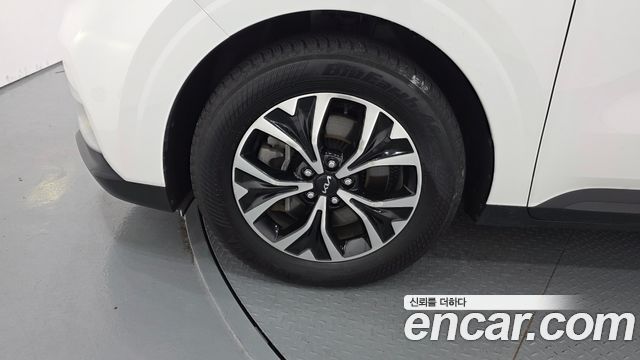 Kia Carnival (IV) Gasoline 9-Seater Prestige 2023 — фото 5