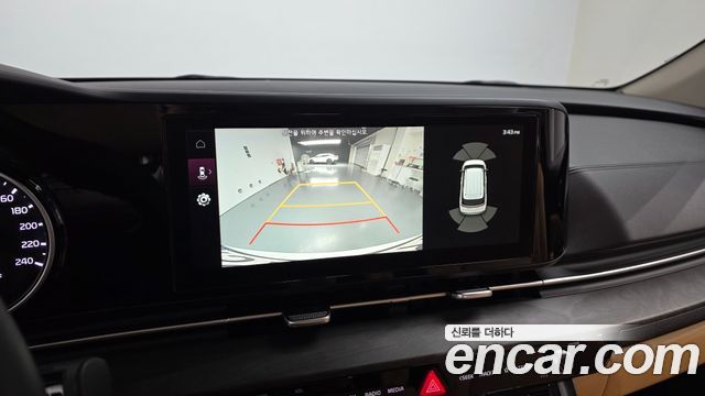 Kia Carnival (IV) Gasoline 9-Seater Prestige 2023 — фото 14