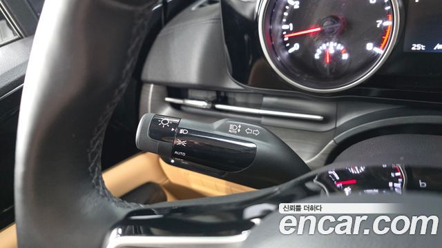 Kia Carnival (IV) Gasoline 9-Seater Prestige 2023 — фото 17