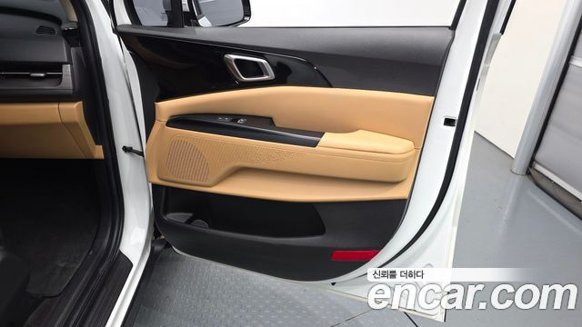 Kia Carnival (IV) Gasoline 9-Seater Prestige 2023 — фото 25