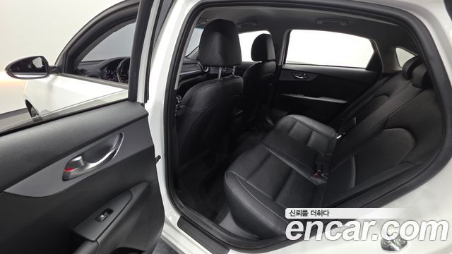 Kia K3 (II) 1.6 Prestige 2022 — фото 12