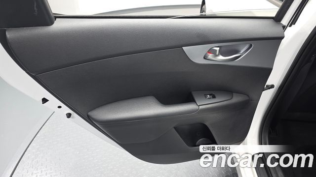 Kia K3 (II) 1.6 Prestige 2022 — фото 25