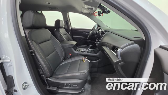 Chevrolet Traverse 3.6 AWD Premier 2020 — фото 10
