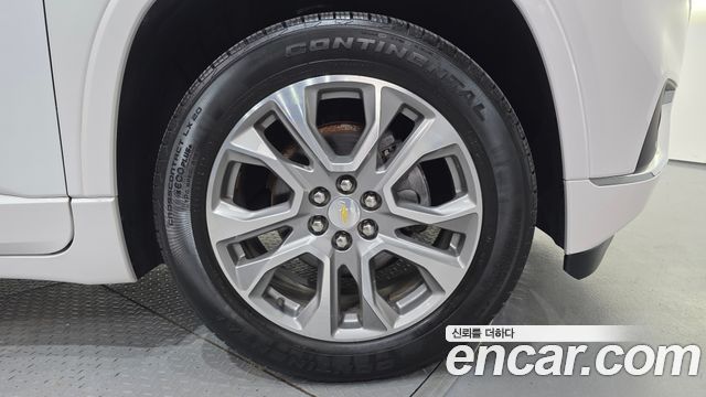 Chevrolet Traverse 3.6 AWD Premier 2020 — фото 21