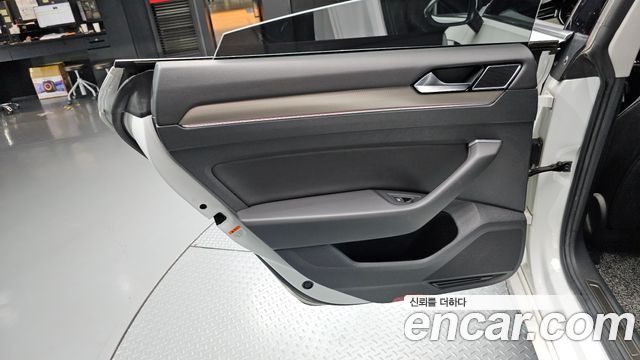 Volkswagen Arteon 2.0 TDI Prestige 2018 — фото 25