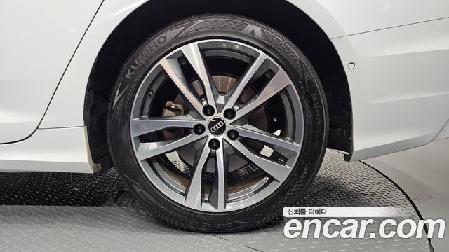 Audi A6 (C8) 45 TFSI Quattro Premium 2022 — фото 21