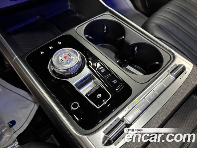 Kia Carnival (IV) Gasoline 9-Seater Hi Limousine (7-seater Limousine(Special vehicle) 2025 — фото 15