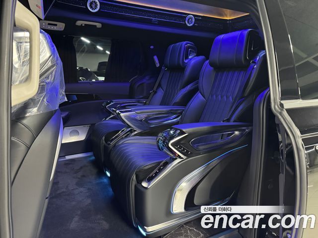 Kia Carnival (IV) Gasoline 9-Seater Hi Limousine (7-seater Limousine(Special vehicle) 2025 — фото 16