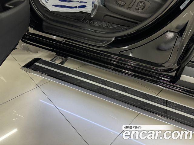 Kia Carnival (IV) Gasoline 9-Seater Hi Limousine (7-seater Limousine(Special vehicle) 2025 — фото 17