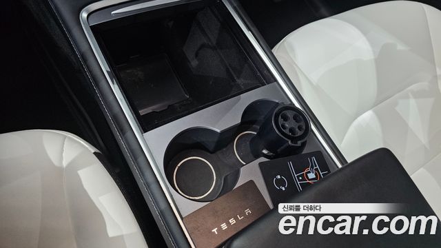 Tesla Model Y RWD 2024 — фото 17
