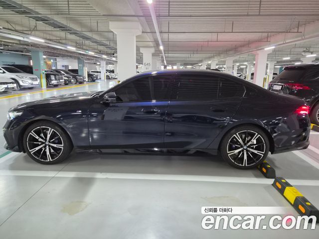 BMW 5 Series (G60) 530i xDrive M Sport 2025 — фото 2