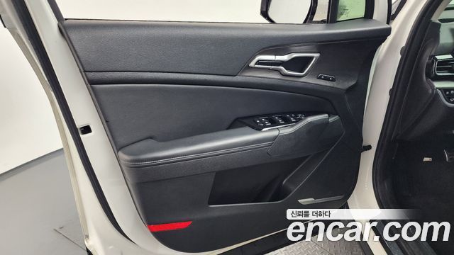 Kia Sportage Hybrid (V) Signature 2WD 2023 — фото 24