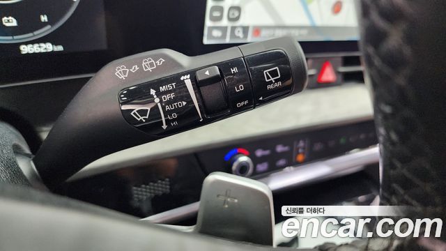 Kia Sportage Hybrid (V) Signature 2WD 2023 — фото 28