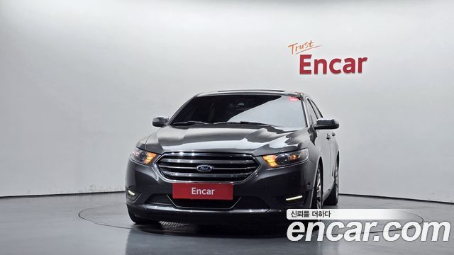 Ford Taurus 2.0 Limited EcoBoost 6th 2016 — фото 3