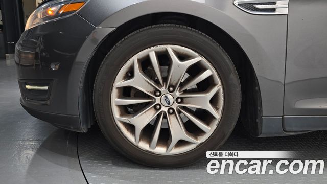 Ford Taurus 2.0 Limited EcoBoost 6th 2016 — фото 5
