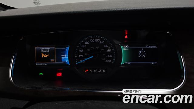 Ford Taurus 2.0 Limited EcoBoost 6th 2016 — фото 8