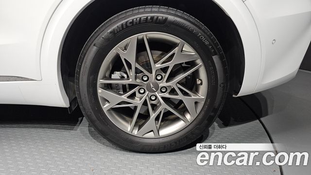 Genesis GV70 2.5T Gasoline 2WD 2024 — фото 21