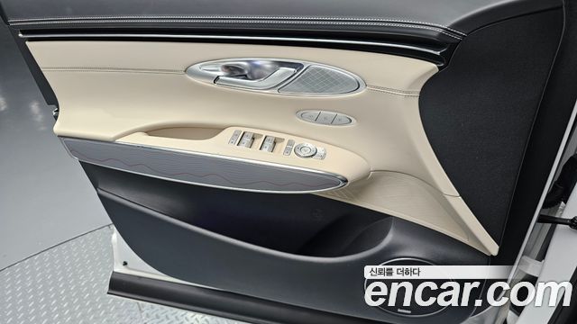 Genesis GV70 2.5T Gasoline 2WD 2024 — фото 24