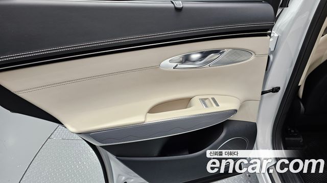 Genesis GV70 2.5T Gasoline 2WD 2024 — фото 25