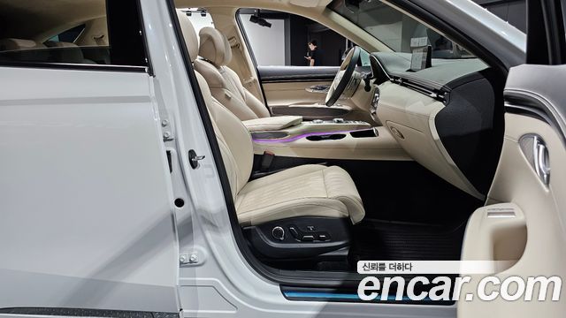 Genesis GV70 2.5T Gasoline 2WD 2024 — фото 26