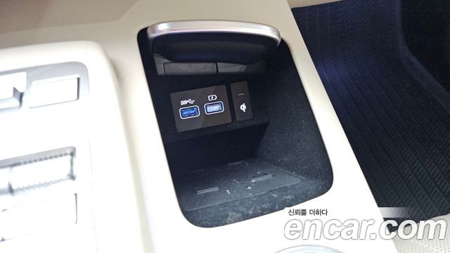 Genesis GV70 2.5T Gasoline 2WD 2024 — фото 28