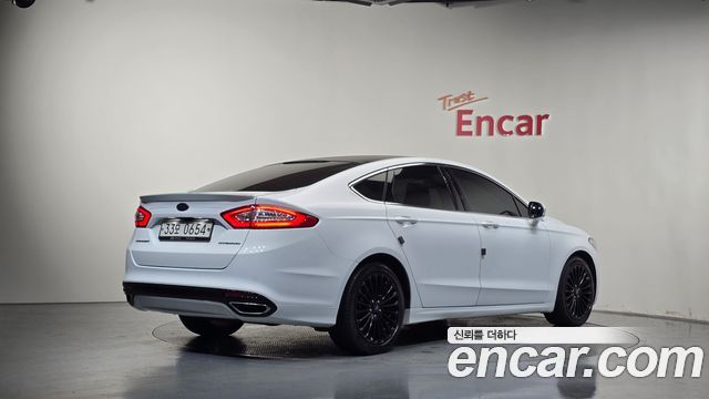 Ford Mondeo (IV) 2.0 Titanium 2016 — фото 2