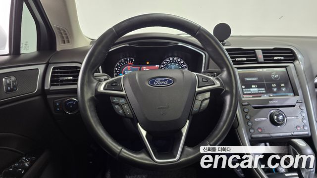 Ford Mondeo (IV) 2.0 Titanium 2016 — фото 16
