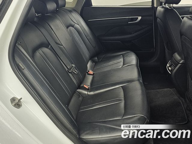 Hyundai Sonata The Edge (DN8) 2.0 LPG(Rent) Business 1 2024 — фото 16
