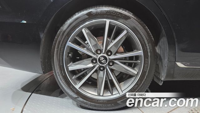 Hyundai Grandeur (IG) 2.5 Le Blanc 2023 — фото 5