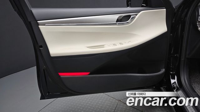 Hyundai Grandeur (IG) 2.5 Le Blanc 2023 — фото 24