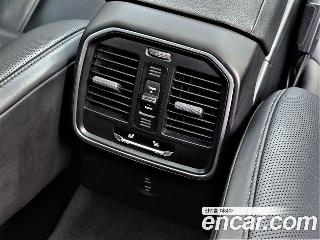 Porsche Macan 2.0 95B 2021 — фото 22