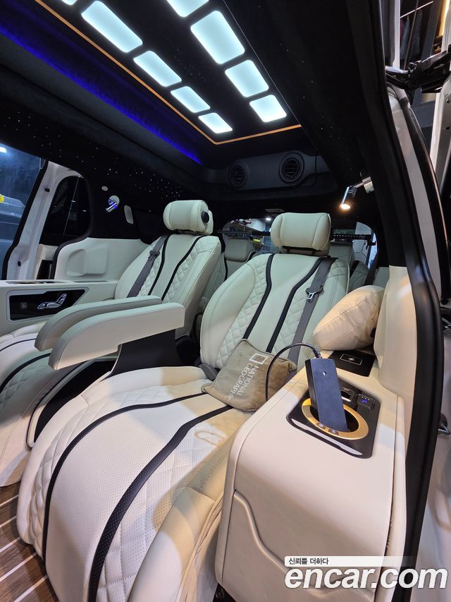Kia Carnival (IV) Gasoline 9-seater Limousine(Special vehicle) 2023 — фото 4