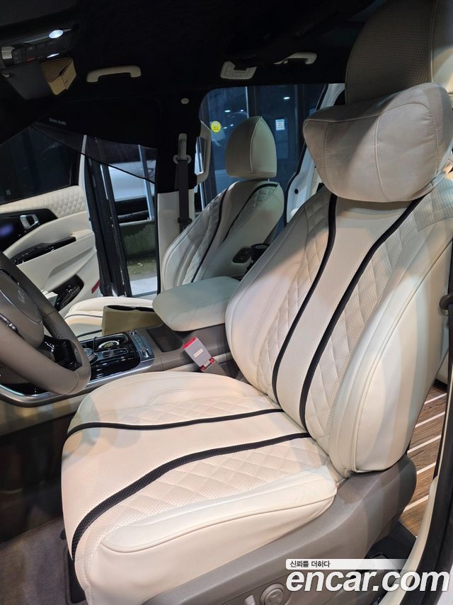 Kia Carnival (IV) Gasoline 9-seater Limousine(Special vehicle) 2023 — фото 18