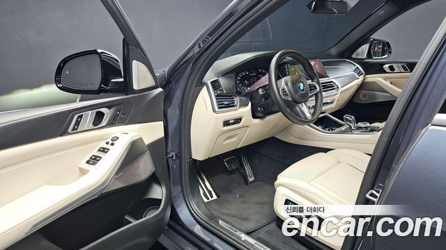 BMW X5 (G05) M50i 2021 — фото 10